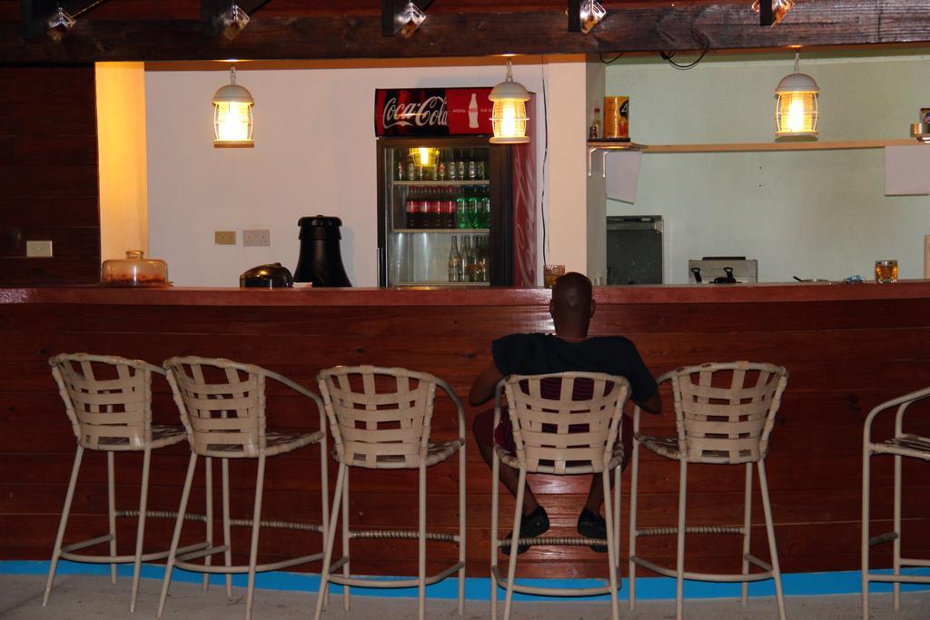 Castle Comfort Lodge روسو المظهر الخارجي الصورة