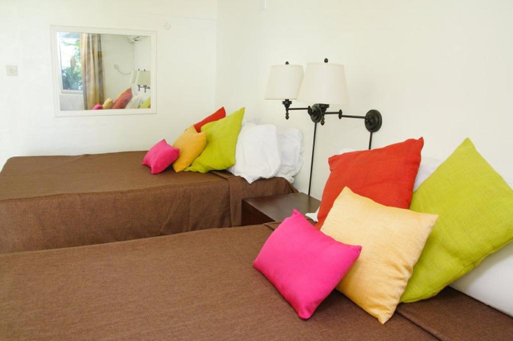 Castle Comfort Lodge روسو الغرفة الصورة