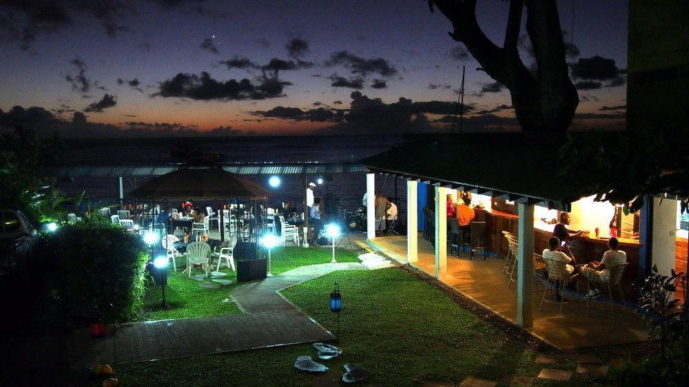 Castle Comfort Lodge روسو المظهر الخارجي الصورة